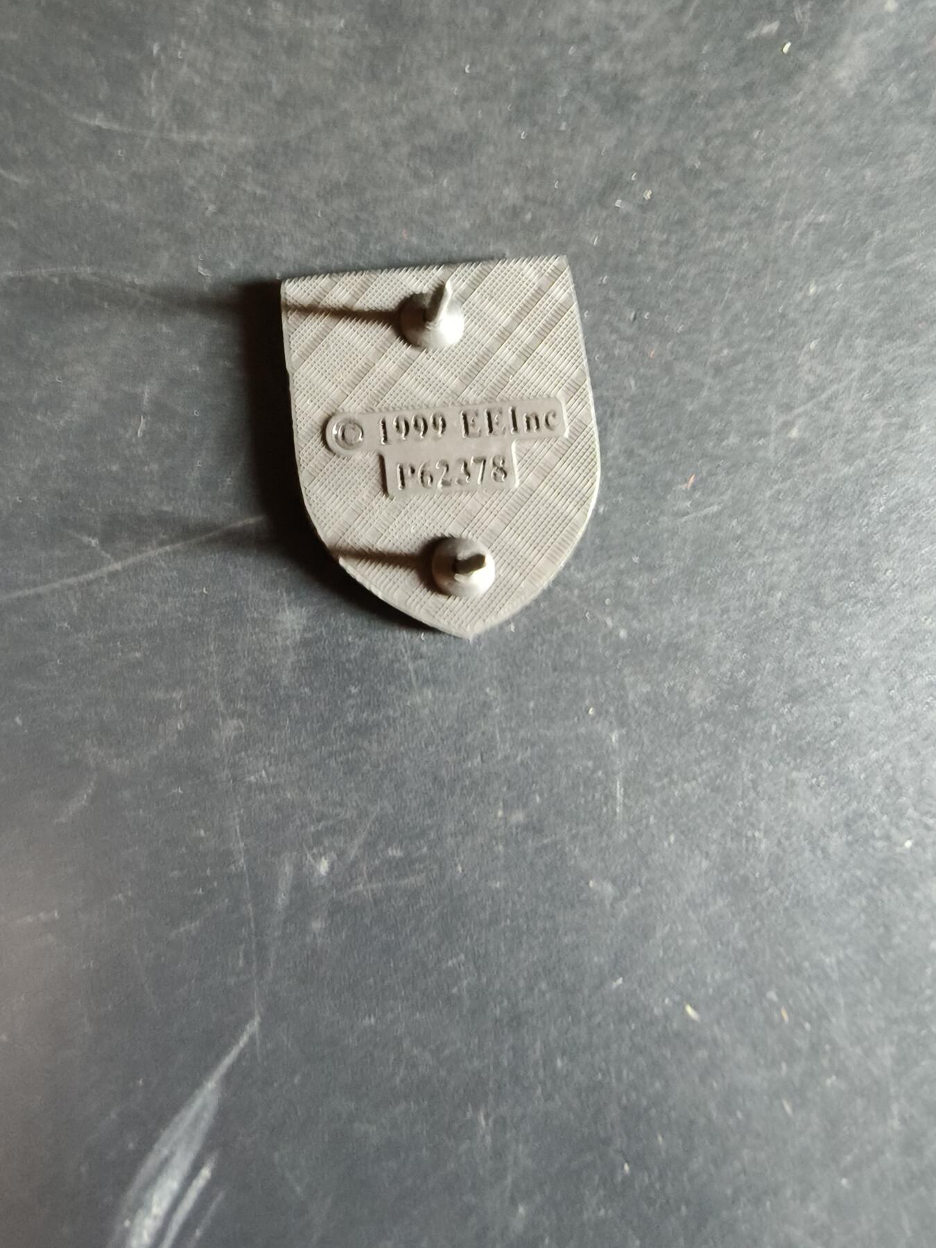 老王徽章第163期 13-15日三场连拍 16日统一发货  13、14日结束后可寄存