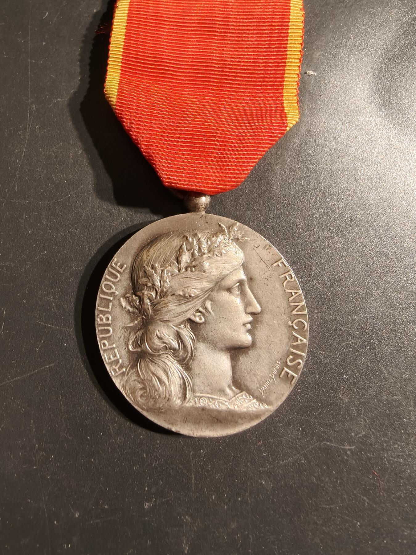 老王徽章第163期 13-15日三场连拍 16日统一发货  13、14日结束后可寄存