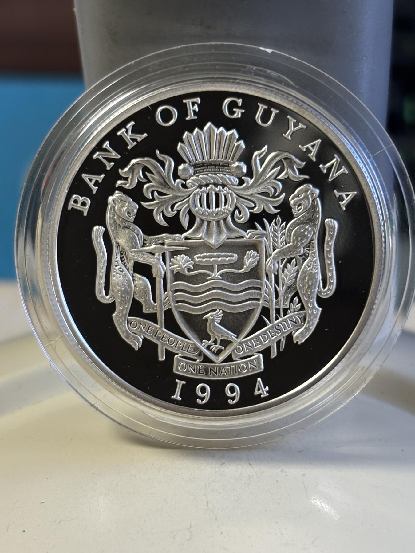 第181期拍卖 1994年开曼圭亚那巴哈马百慕大伯利兹牙买加女王访问纪念银币6枚，28.28克*6,925银