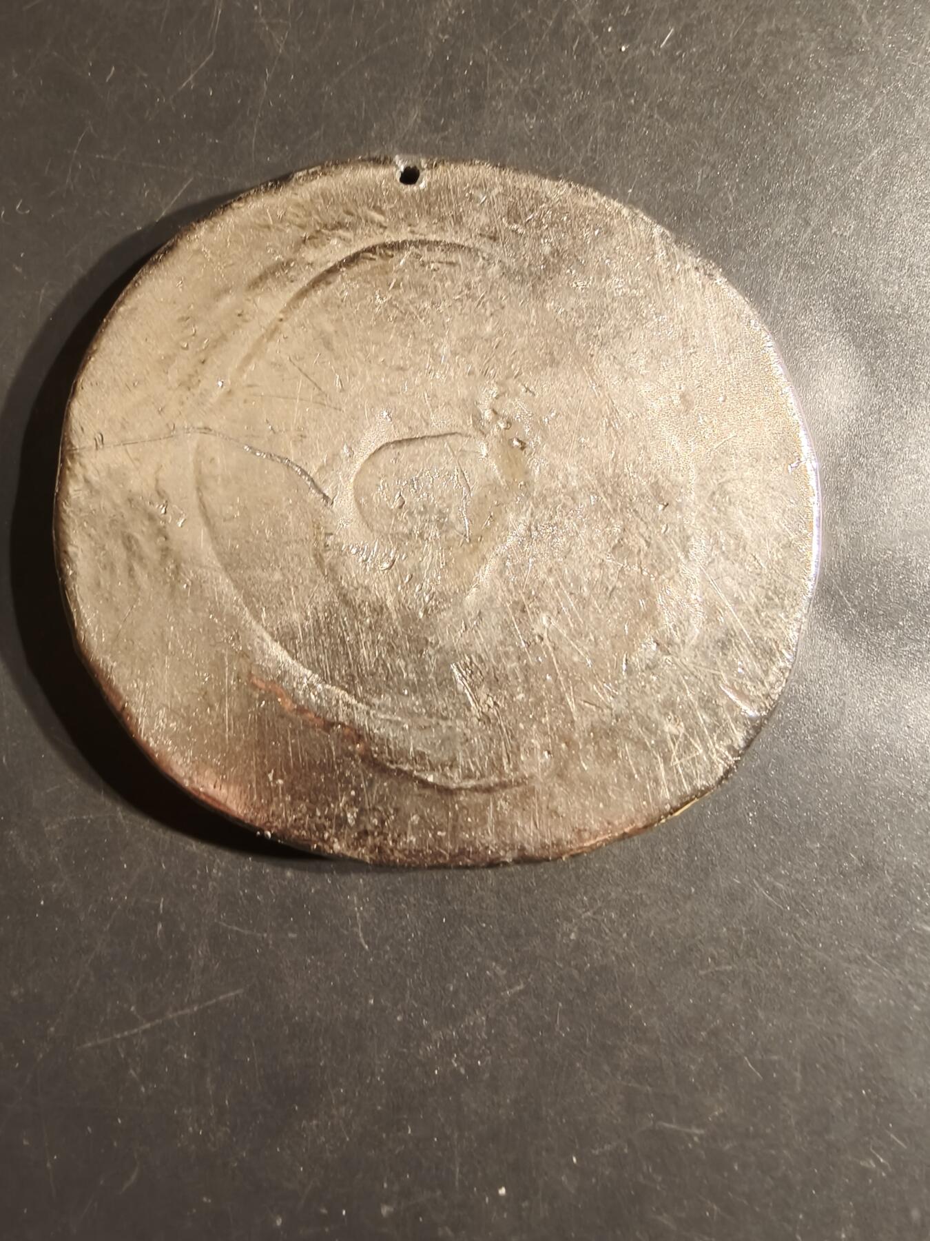 老王徽章第163期 13-15日三场连拍 16日统一发货  13、14日结束后可寄存 古罗马第纳尔银币风格纪念章         直径80mm.    重量288.2g