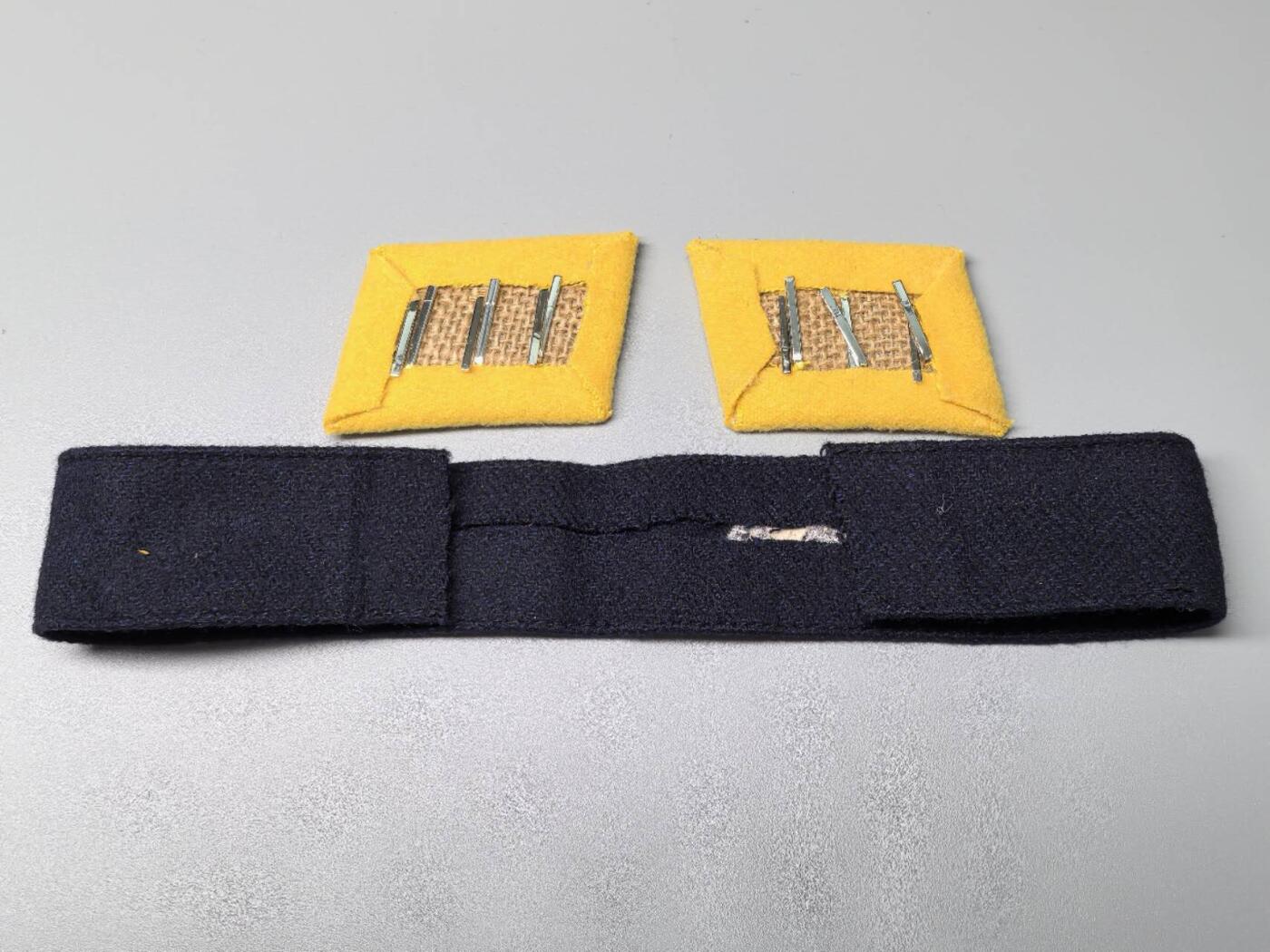 小驴勋章奖章收藏11月15日周六晚五点拍卖（珍爱和平，收藏战争，铭记历史，勿忘国耻，忠党爱国。有偿代拍，送拍规则在简介最后，参拍须阅读规则后再参拍，关系到运费包装发货时效真假辨别等关键信息，拍卖时不再发原图，看大图店主微信码在拍卖店铺介绍里） 复刻飞行员领章和AFK袖条