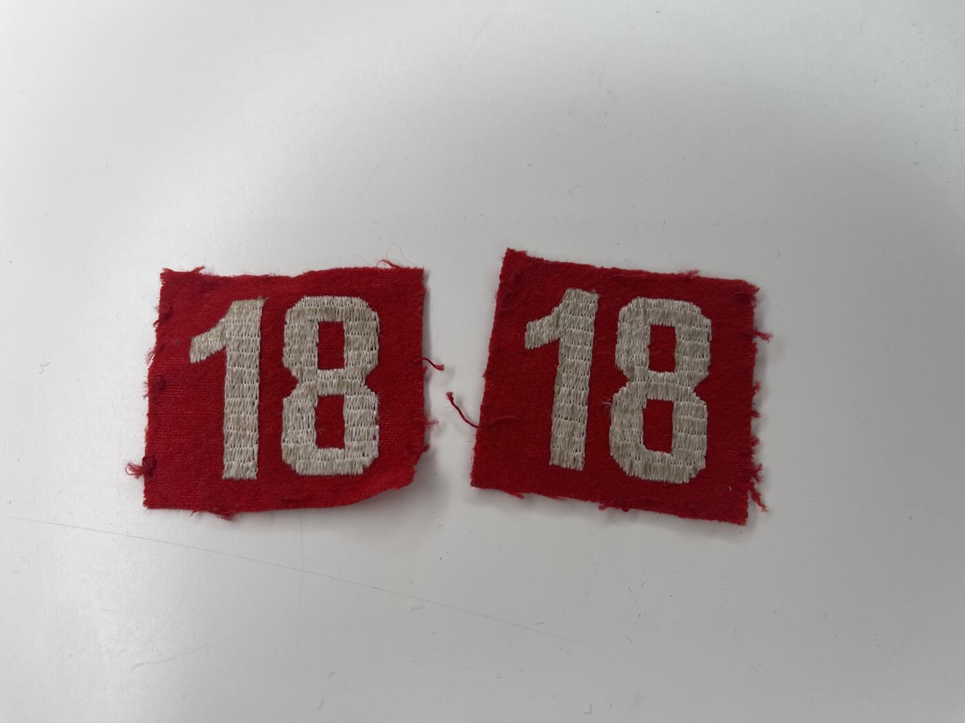 新时代收藏徽章红藏拍卖(第二十八场)  徽章纸品证书杂项 二战美军18号肩章数字一对