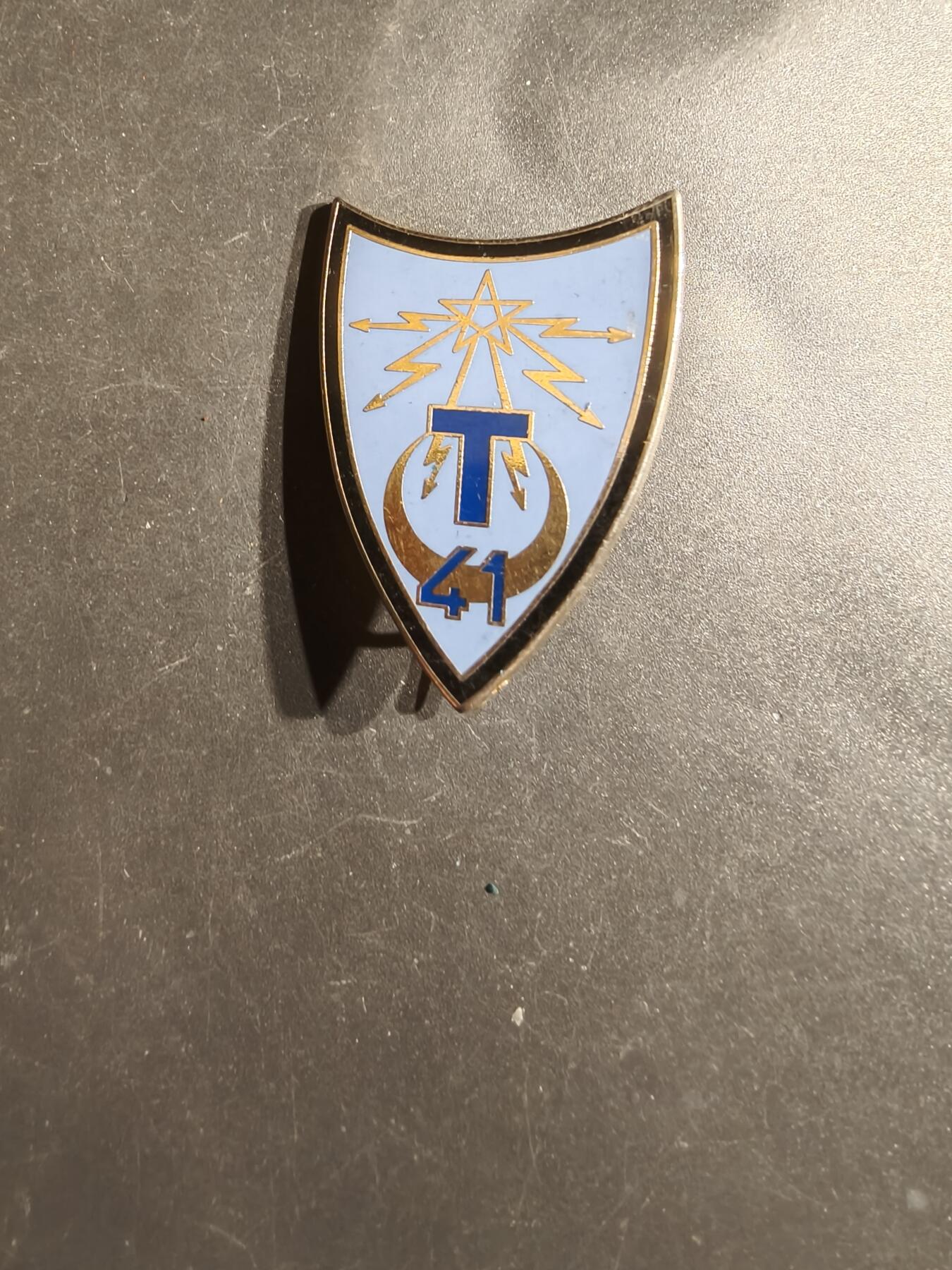 老王徽章第163期 13-15日三场连拍 16日统一发货  13、14日结束后可寄存 法国第41通信团证章 