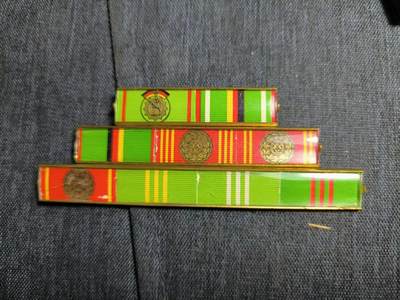 罗岚⭐爱藏⭐精品专拍第七场-分享拍场赚佣（周六有群拍，详细看简介） - 民主德国内务部人民警察功勋老警官勋略--荣誉勋章 双功绩 5-40年忠诚服役