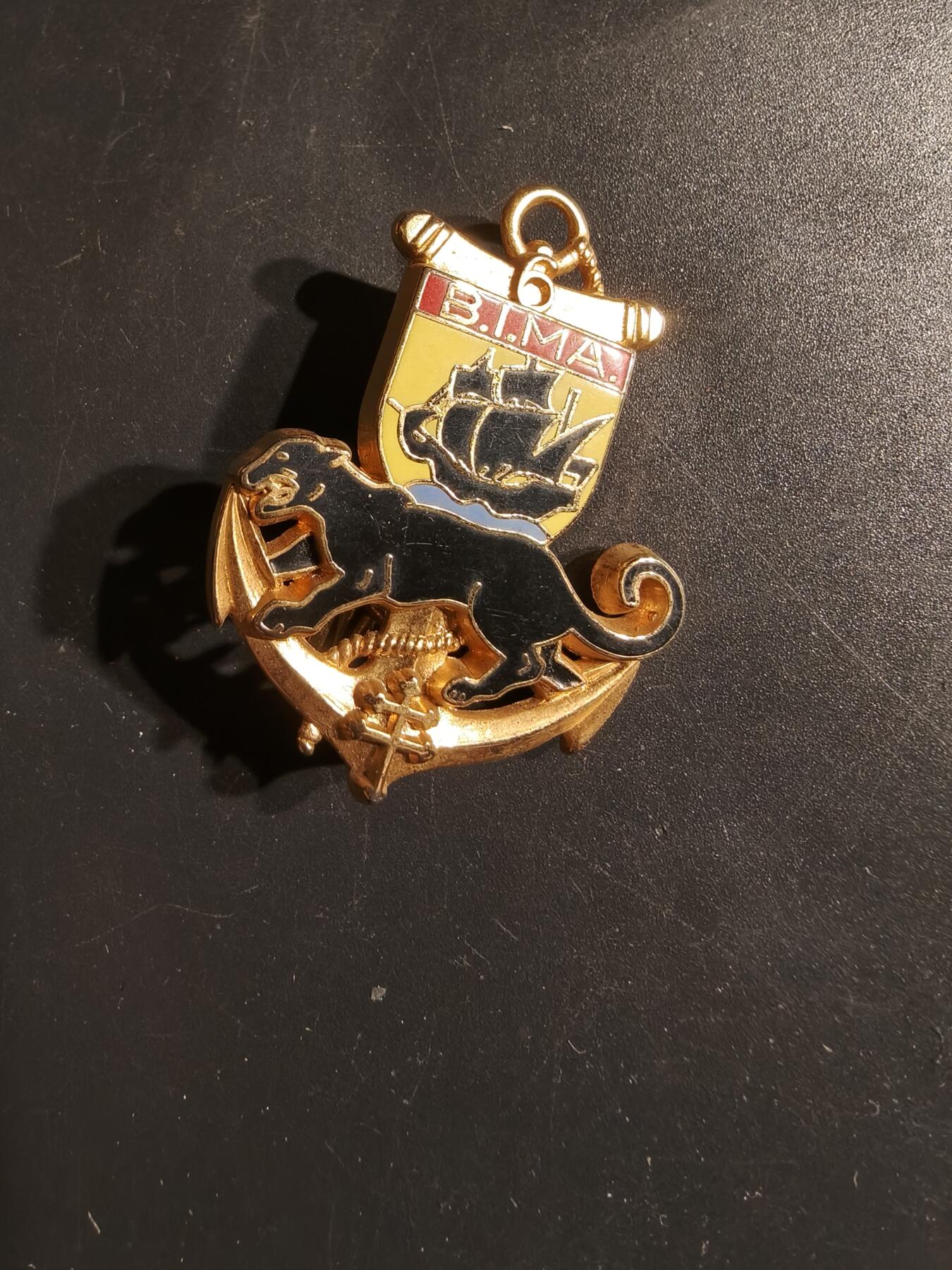 老王徽章第163期 13-15日三场连拍 16日统一发货  13、14日结束后可寄存  法国海军陆战队第6步兵营证章