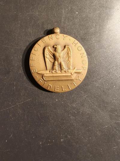 老王徽章第163期 13-15日三场连拍 16日统一发货  13、14日结束后可寄存 -  美国陆军品德优良奖章     无绶带 