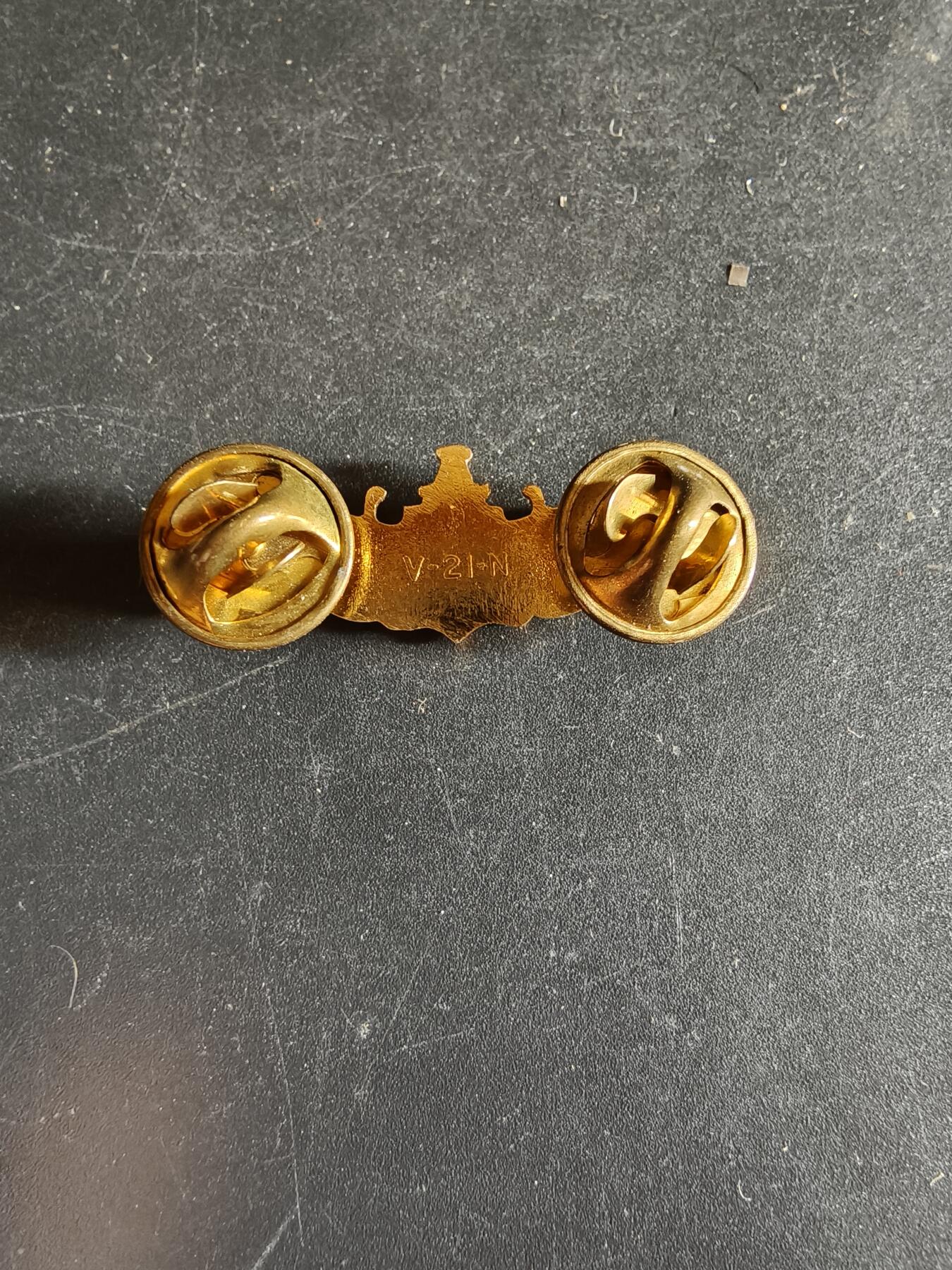 老王徽章第163期 13-15日三场连拍 16日统一发货  13、14日结束后可寄存 美国海军水面战证章     1.25英寸