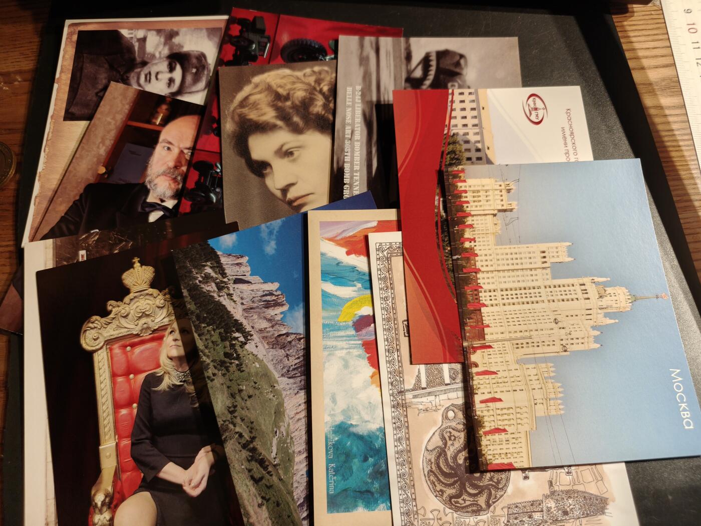 老王徽章第163期 13-15日三场连拍 16日统一发货  13、14日结束后可寄存 俄罗斯明信片一组11张