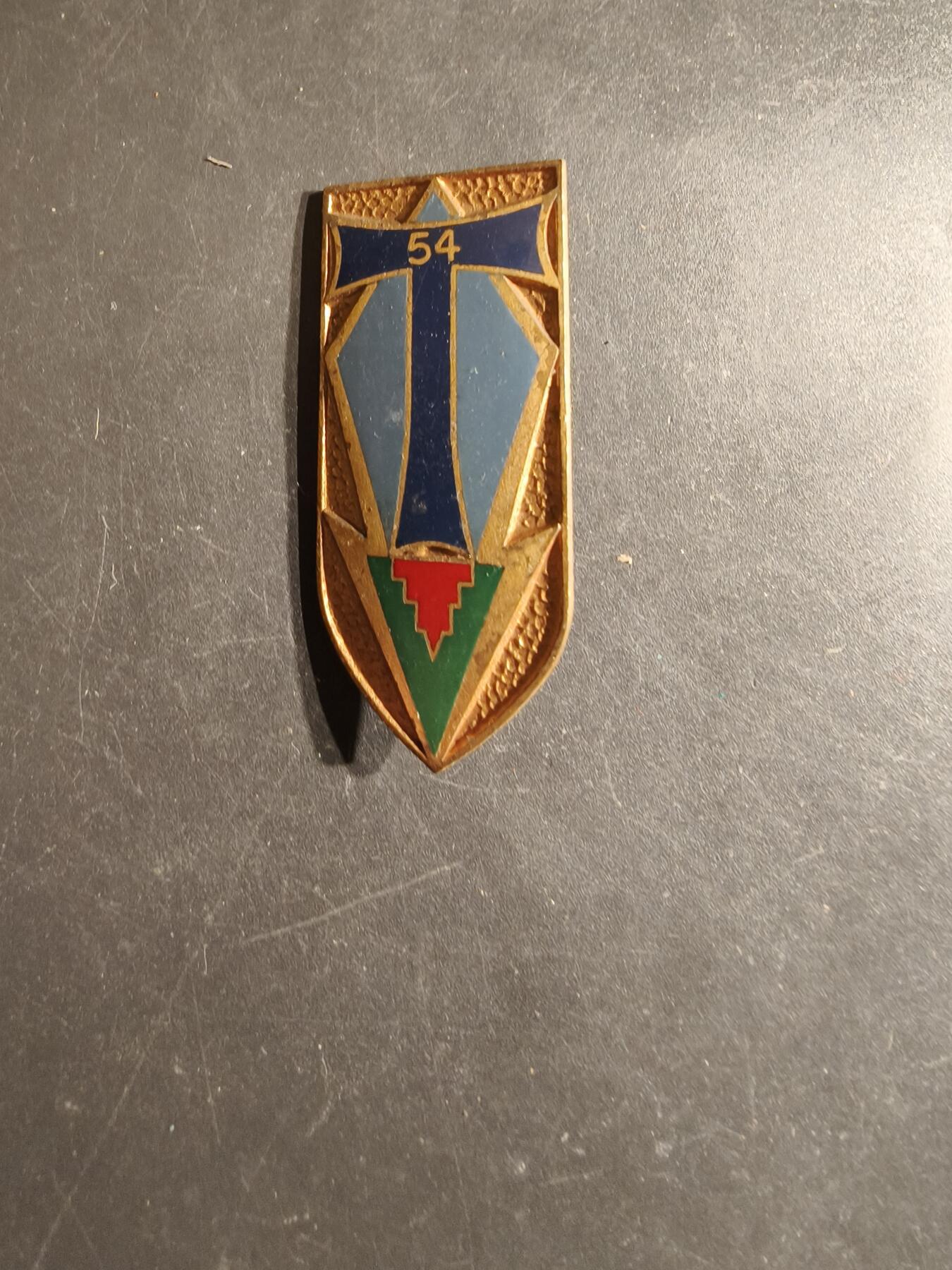 老王徽章第163期 13-15日三场连拍 16日统一发货  13、14日结束后可寄存 法国第54通信团证章 