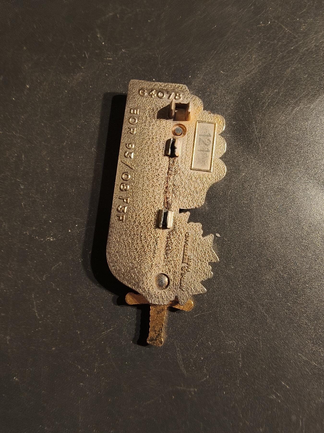 老王徽章第163期 13-15日三场连拍 16日统一发货  13、14日结束后可寄存