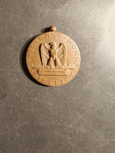 老王徽章第163期 13-15日三场连拍 16日统一发货  13、14日结束后可寄存 -  美国陆军品德优良奖章     无绶带 