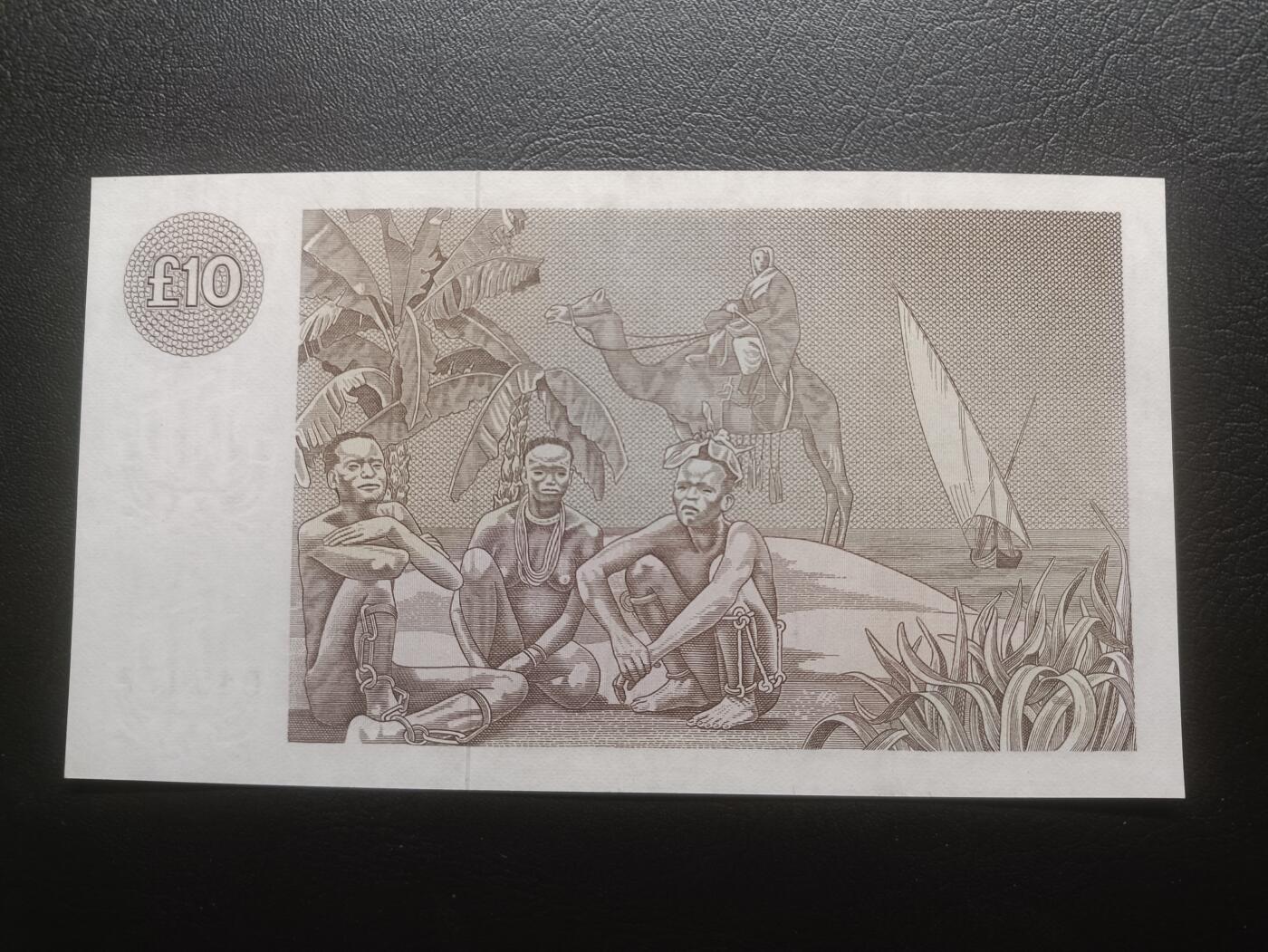 2025十一月第四期，总202期 苏格兰克莱斯戴勒银行1982年10镑UNC-，地理学家利文斯通博士和黑奴，很快就因为“民族观念不正确”停印