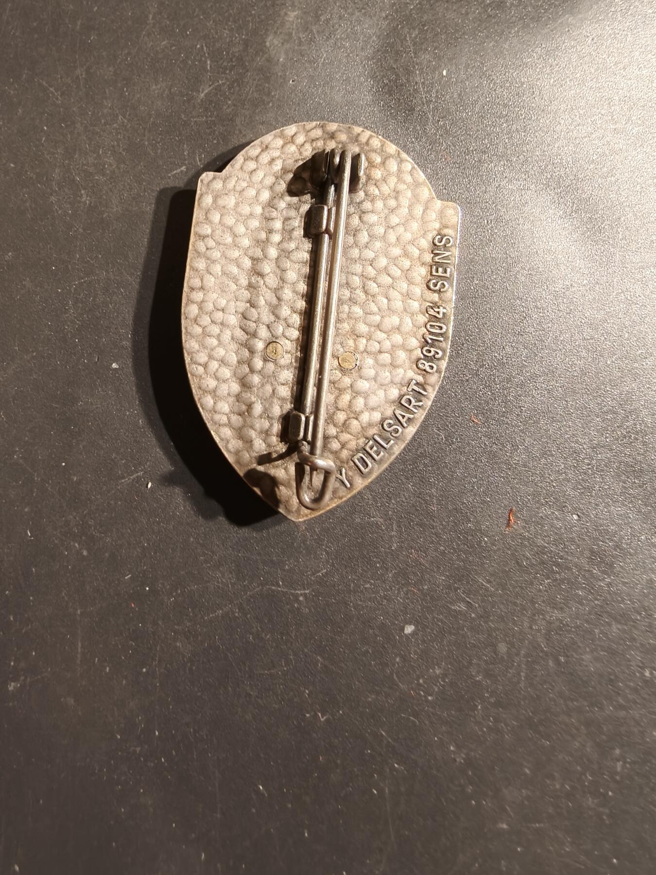 老王徽章第163期 13-15日三场连拍 16日统一发货  13、14日结束后可寄存