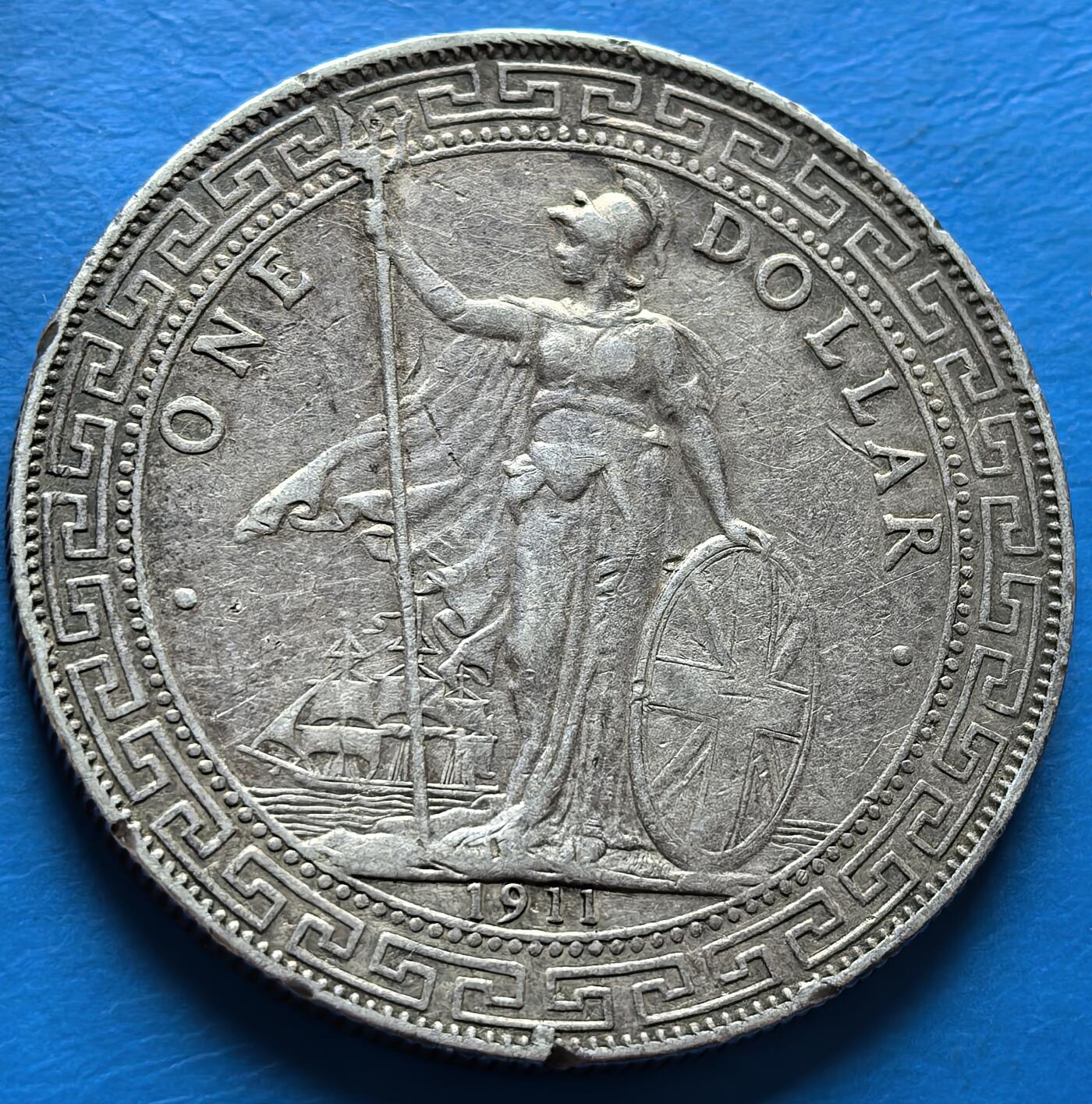 外国优质老铜币银币，周六九点倒数截拍，满百包邮，可寄存半年，喜欢朋友微信扫描二维码可直接参拍