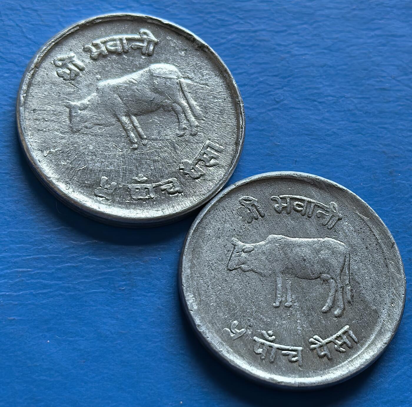 外国优质老铜币银币，周六九点倒数截拍，满百包邮，可寄存半年，喜欢朋友微信扫描二维码可直接参拍