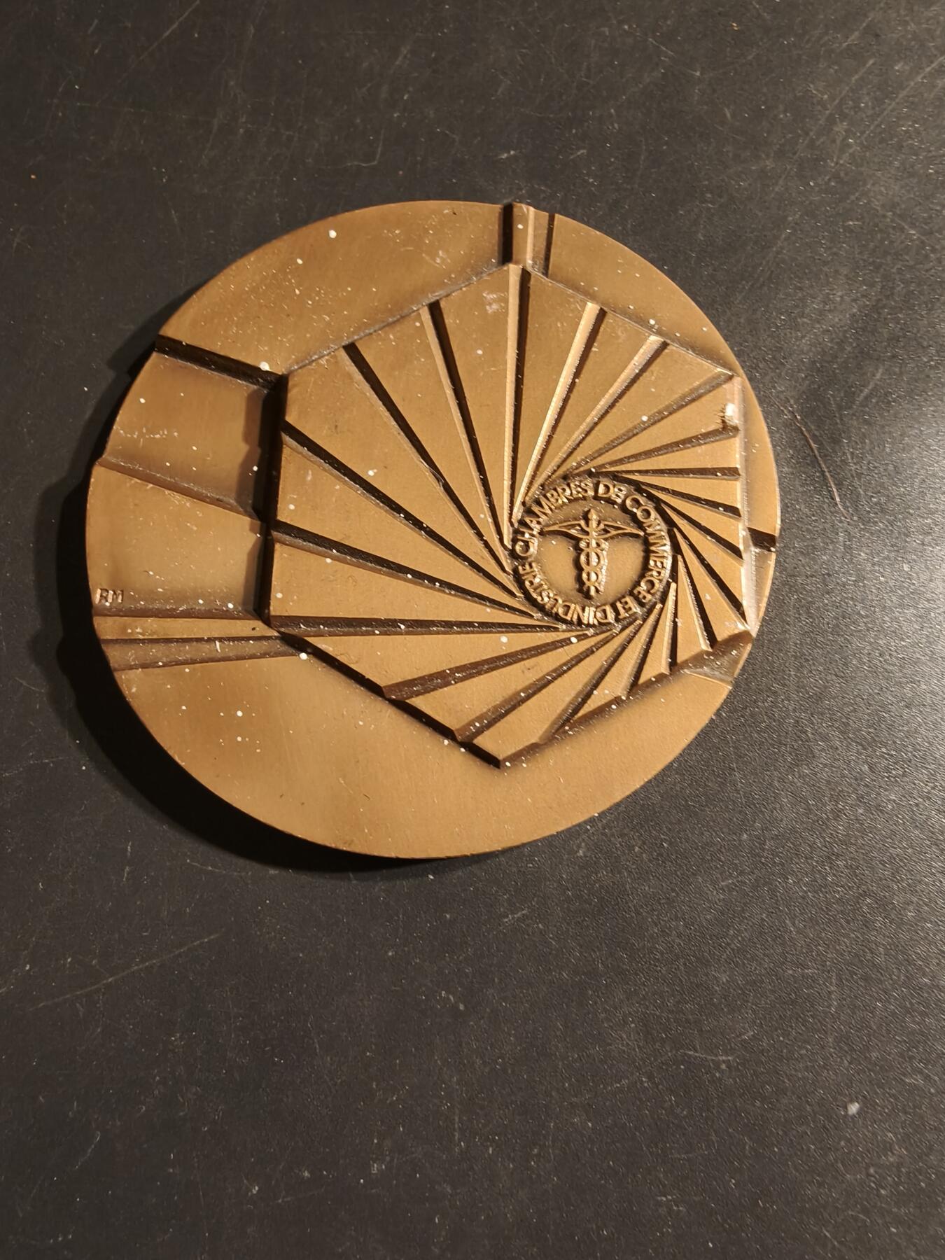 老王徽章第163期 13-15日三场连拍 16日统一发货  13、14日结束后可寄存