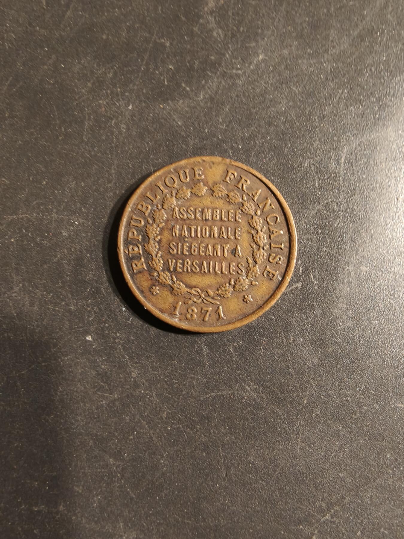 老王徽章第163期 13-15日三场连拍 16日统一发货  13、14日结束后可寄存 法国国民议会1871年凡尔赛宫会议铜章     直径24mm.    重量4.8g