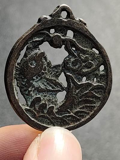 泉币菌-第128附加场-精品福利场（本场拍品多，请提前出价） -  老藏家自藏 鱼跃龙门 吉庆有余镂空挂花 花钱个人不懂 自定义直径 36mm左右