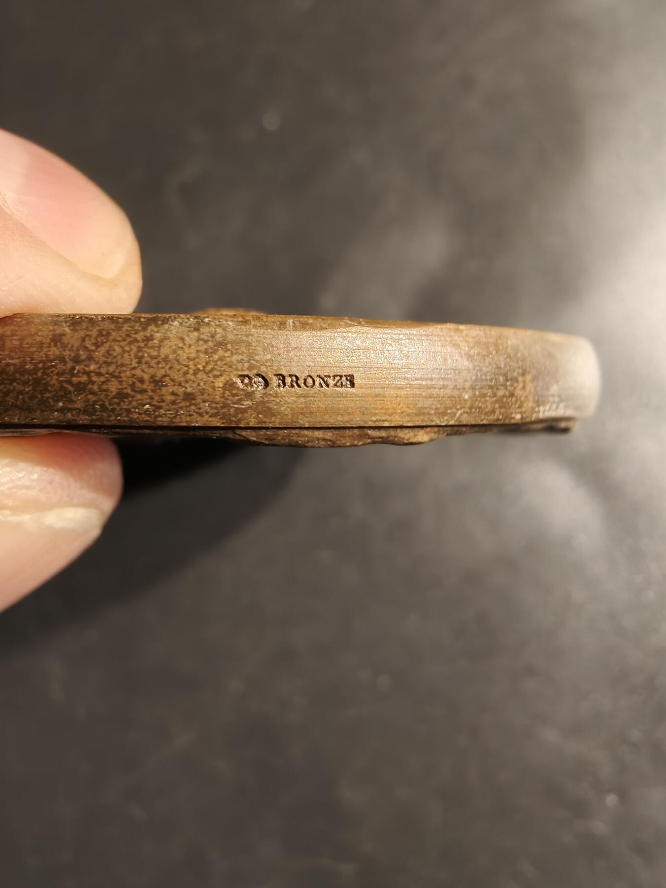 老王徽章第163期 13-15日三场连拍 16日统一发货  13、14日结束后可寄存