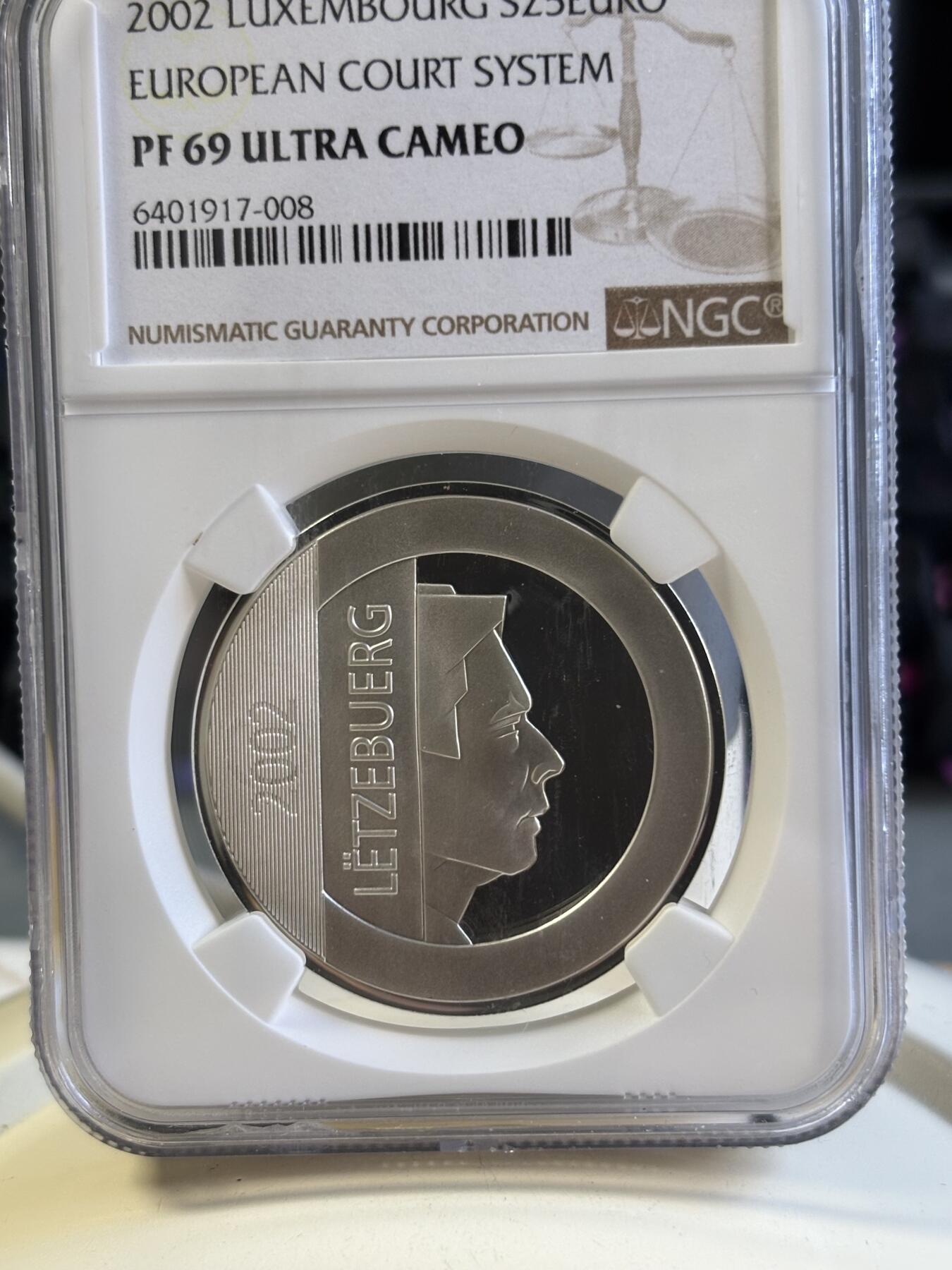 第181期拍卖 卢森堡2002年欧洲法院系统50周年正义天平25欧元精制银币NGC-PF69,22.85克，925银