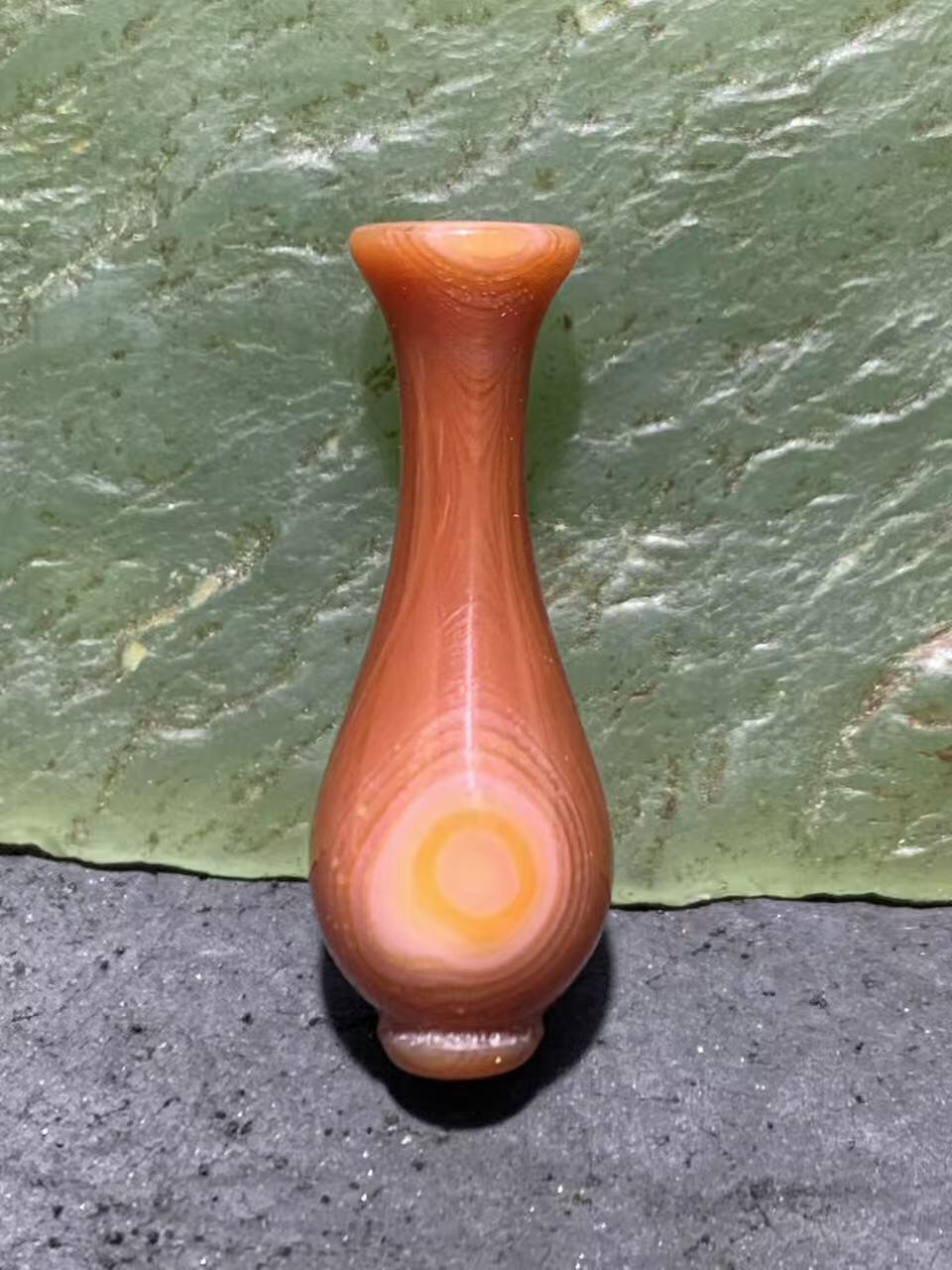 精美高玉化千层纹缠丝玛瑙双天眼瓶子珠一个，