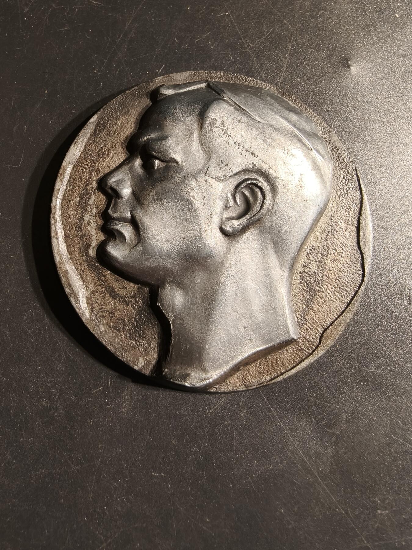 老王徽章第163期 13-15日三场连拍 16日统一发货  13、14日结束后可寄存