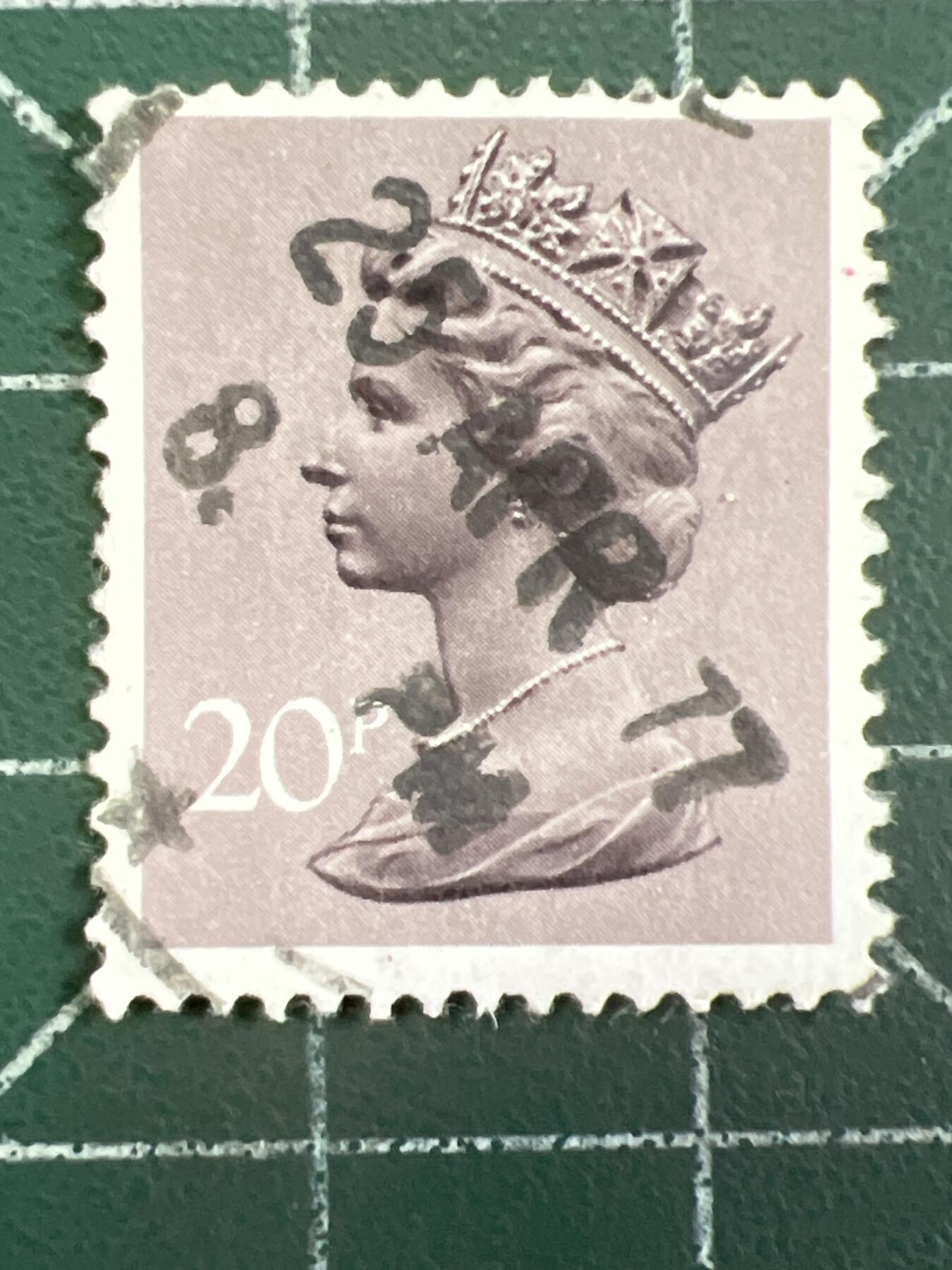 第1052 邮票专场 （无押金，捡漏，全场50包邮，偏远地区除外，接收代拍业务，本店十天发一次货） 英国女王邮票