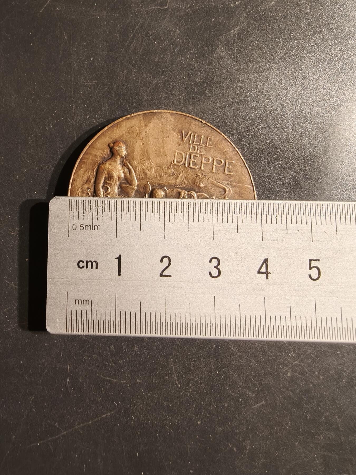 老王徽章第163期 13-15日三场连拍 16日统一发货  13、14日结束后可寄存