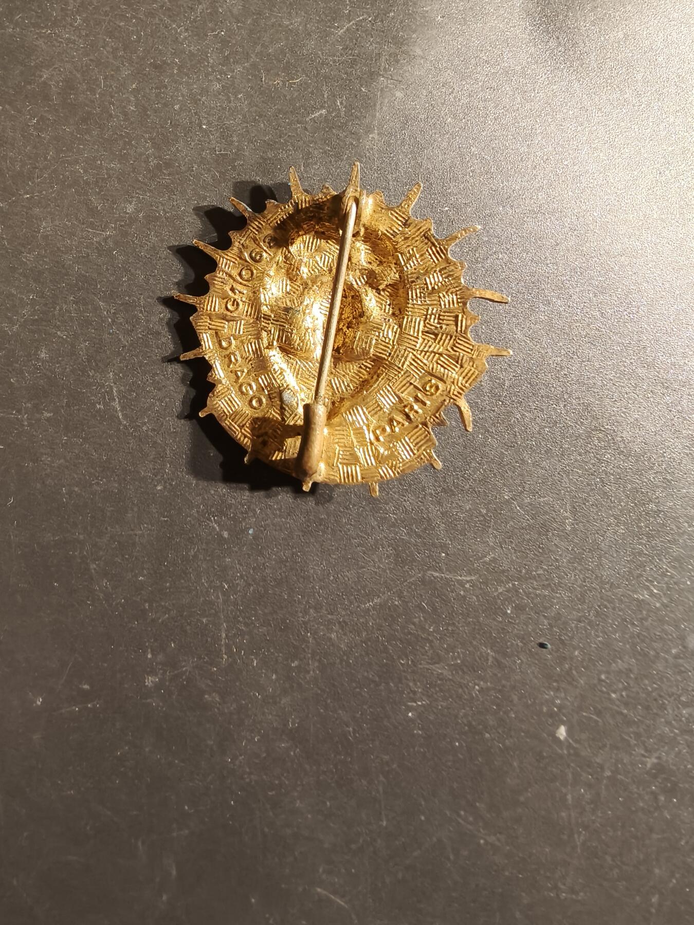 老王徽章第163期 13-15日三场连拍 16日统一发货  13、14日结束后可寄存