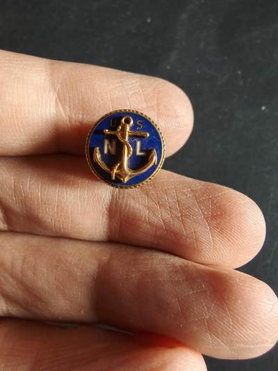 老王徽章第163期 13-15日三场连拍 16日统一发货  13、14日结束后可寄存 - 美国二战海军联盟证章    镀10k金  