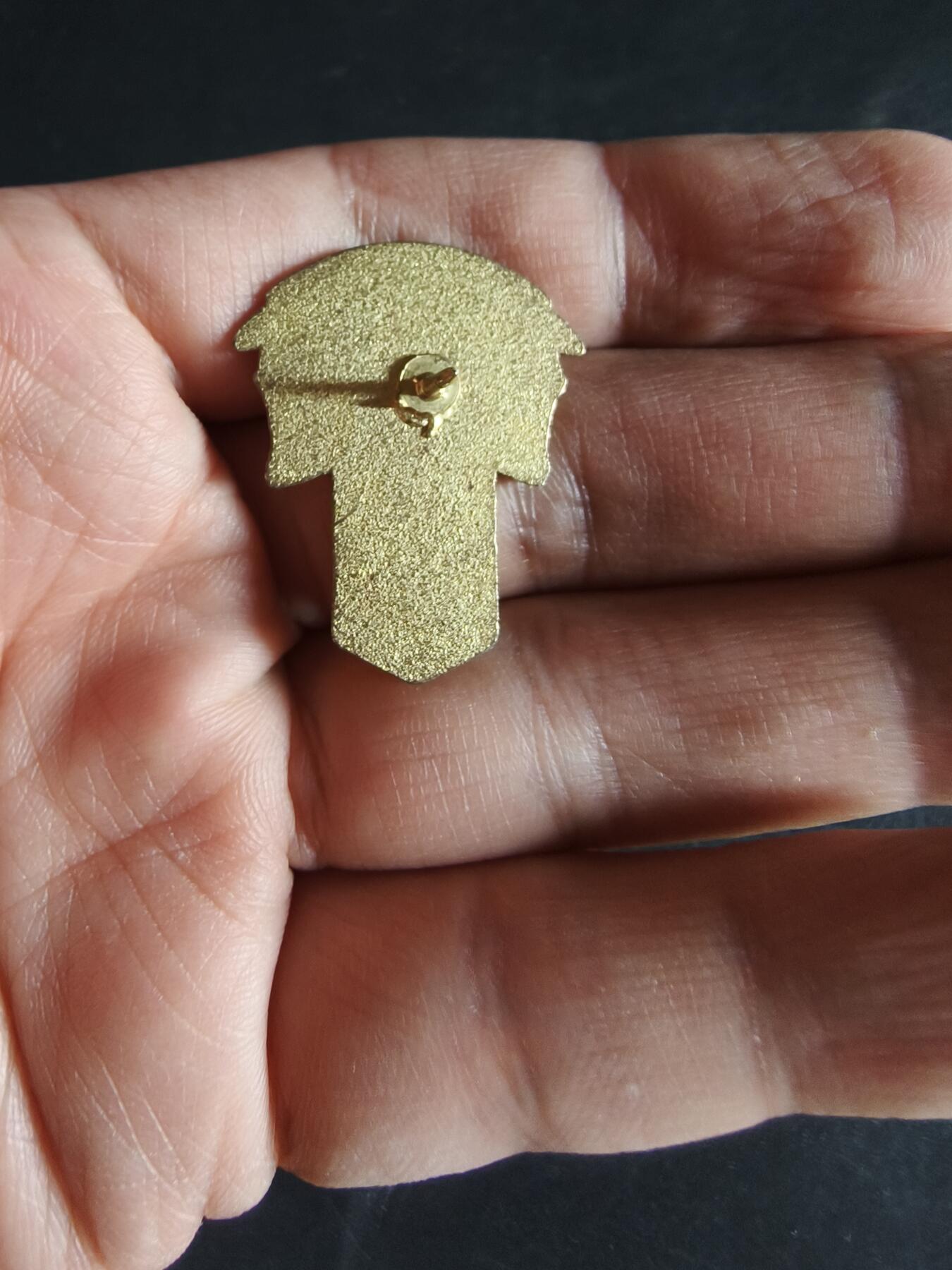 老王徽章第163期 13-15日三场连拍 16日统一发货  13、14日结束后可寄存