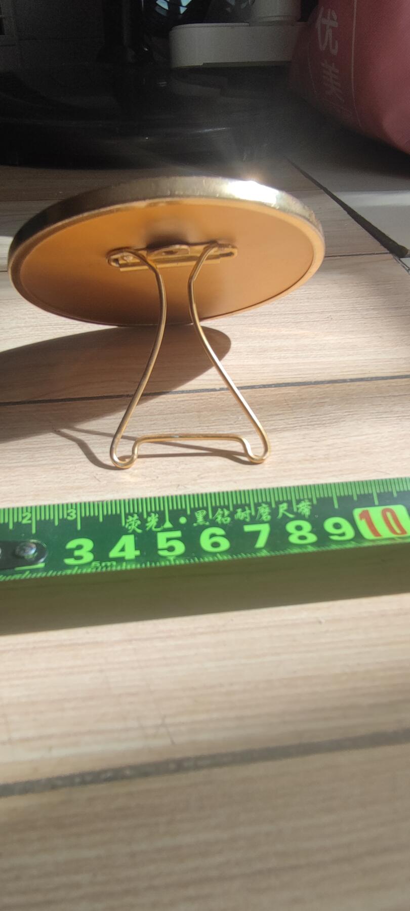 红色经典收藏拍卖专场第31期 苏联产 列宁头像摆件 可以挂 边缘有磨损 247克 列宁头像空心