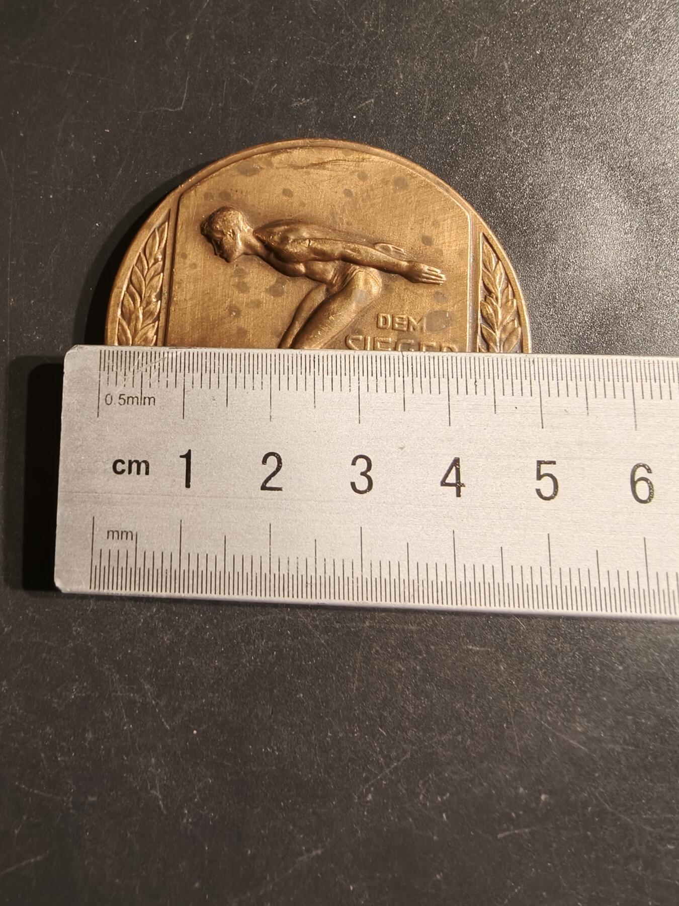 老王徽章第163期 13-15日三场连拍 16日统一发货  13、14日结束后可寄存