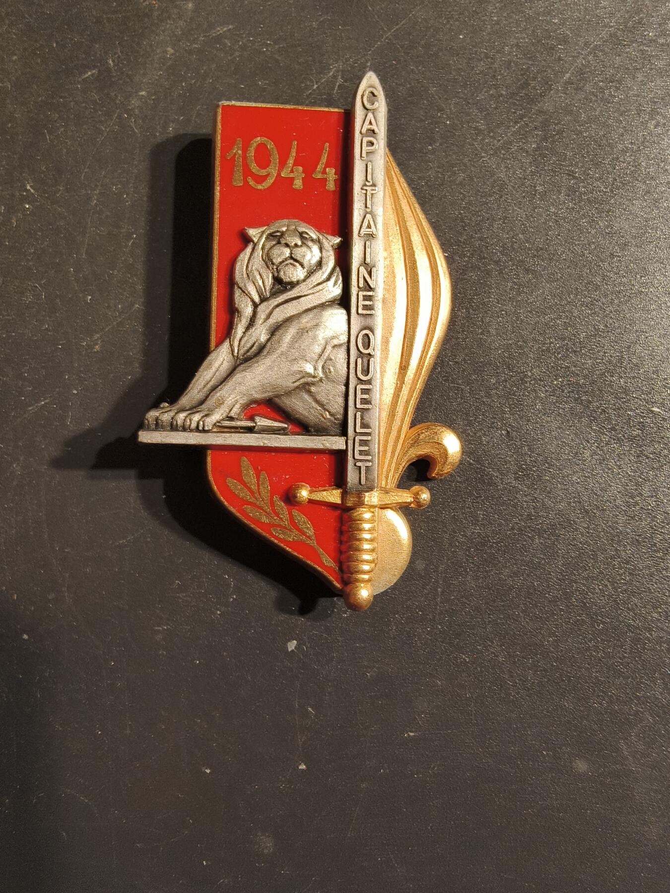 老王徽章第163期 13-15日三场连拍 16日统一发货  13、14日结束后可寄存  法国圣西尔军校1980-82“凯莱特上尉届”学员晋升证章