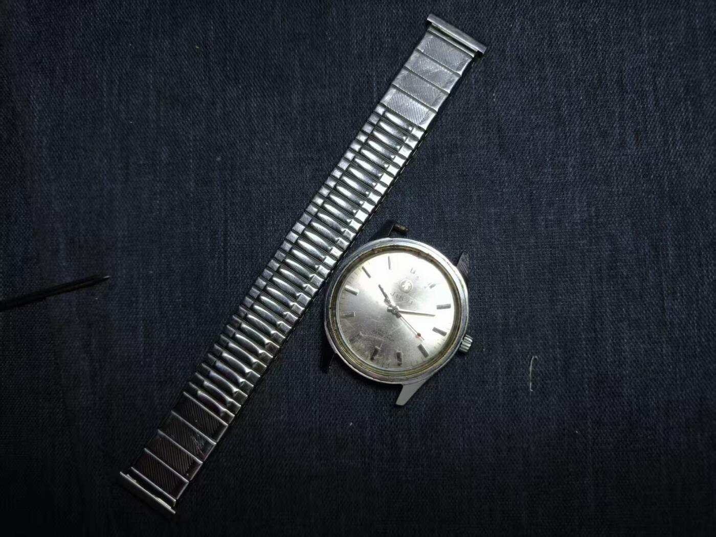 罗岚⭐爱藏⭐精品专拍第七场-分享拍场赚佣（周六有群拍，详细看简介）  金鸡牌（JINJI）手表 12时刻度 弹簧钢链表带 功能完好可走时---“19 ZUAN ZSH-19钻自动上链”  带防水盖 首款自产自动上链机芯手表