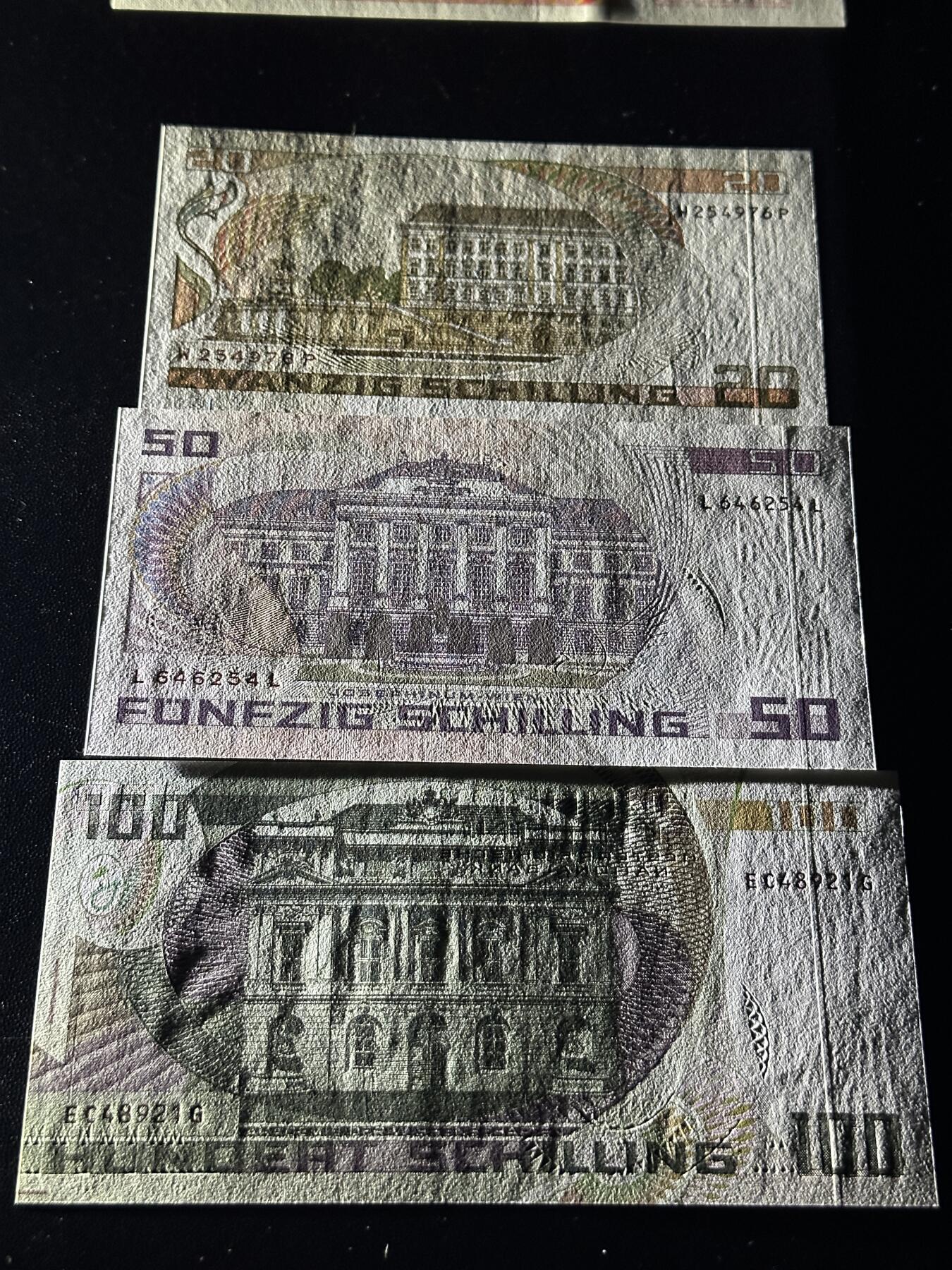 《外钞收藏家》第五百八十五期（精品场）（本平台长期征集拍品、欢迎藏友们联系合作）