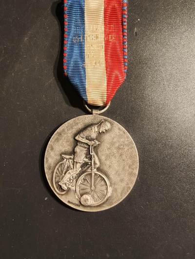 老王徽章第163期 13-15日三场连拍 16日统一发货  13、14日结束后可寄存 -  法国自行车竞赛纪念章