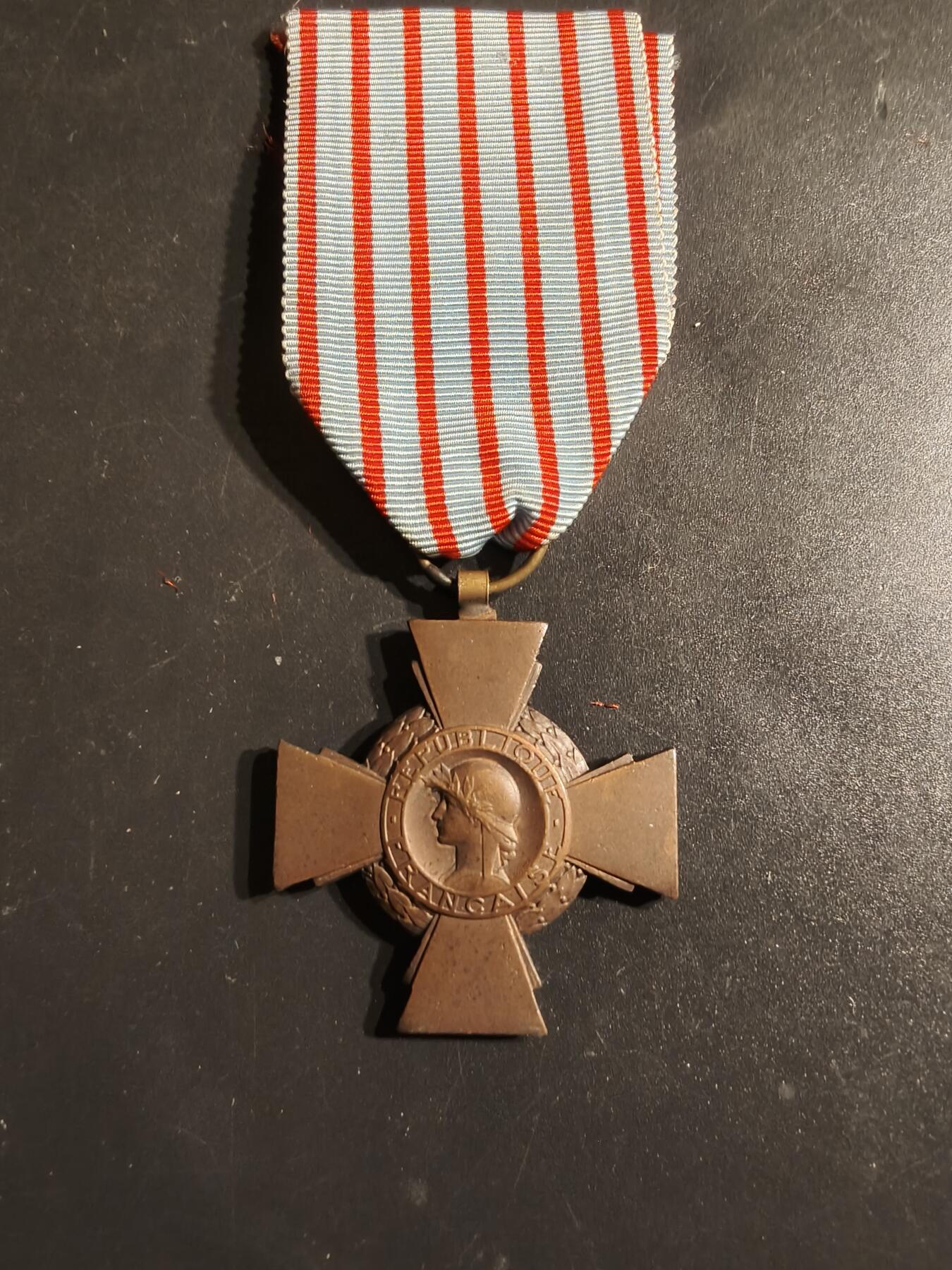 老王徽章第163期 13-15日三场连拍 16日统一发货  13、14日结束后可寄存