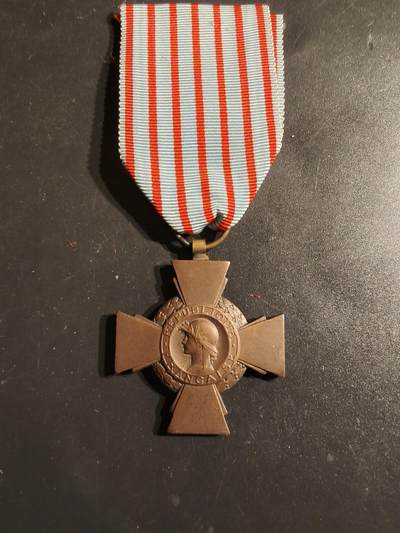 老王徽章第163期 13-15日三场连拍 16日统一发货  13、14日结束后可寄存 -  法国战斗十字奖章