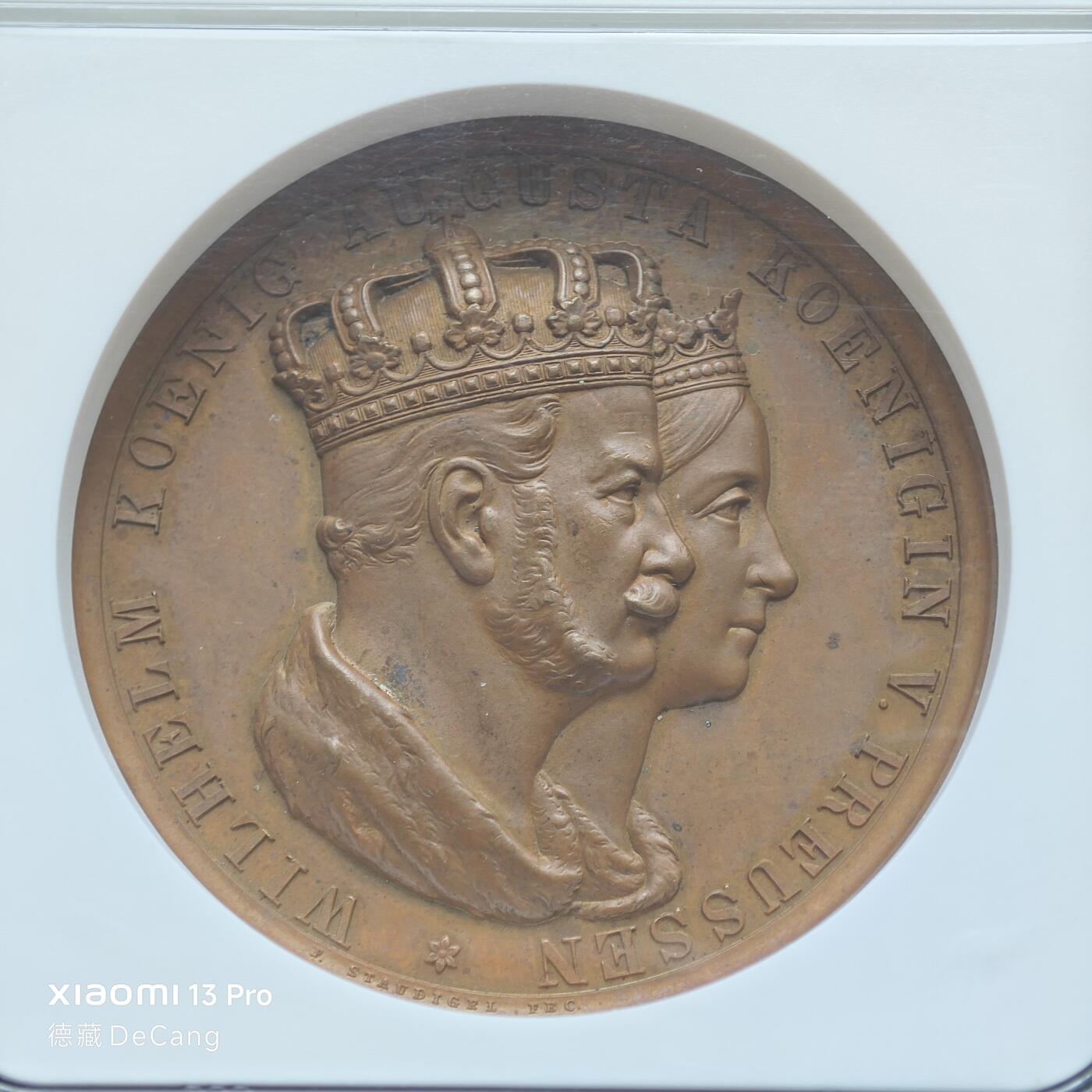 【德藏】世界币章拍卖第153期（拍品征集中~欢迎藏友联系） 1861年 德国普鲁士威廉一世登基高浮雕纪念铜章 NGC MS64BN 状态极佳 浮雕感极强 皇冠上的细节刻画以及背面的人物刻画都体现出立体浮雕的极致细节