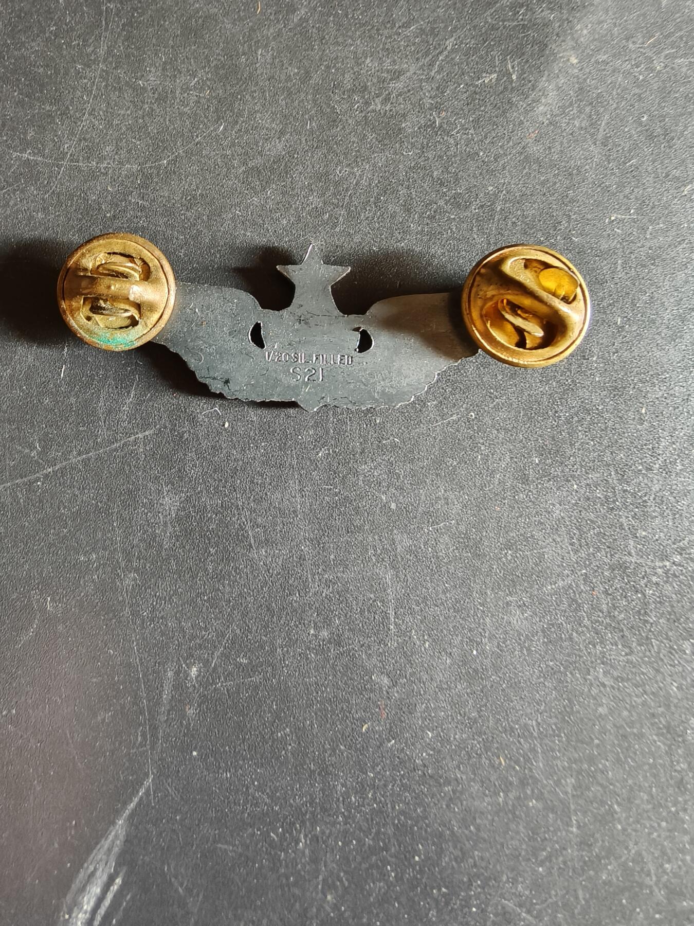 老王徽章第163期 13-15日三场连拍 16日统一发货  13、14日结束后可寄存