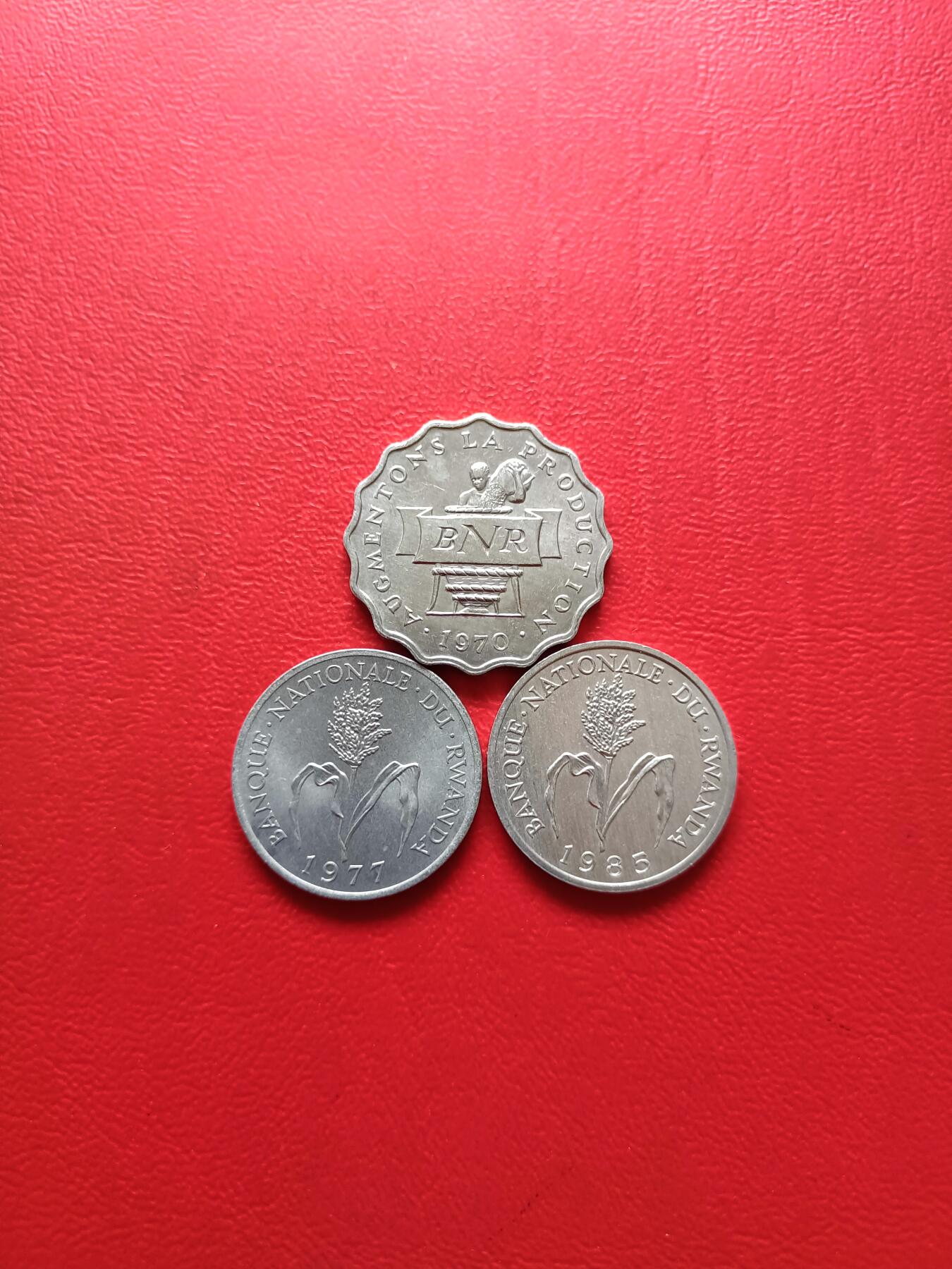 【云涧收藏】第七十九场 卢旺达1、2法朗3枚