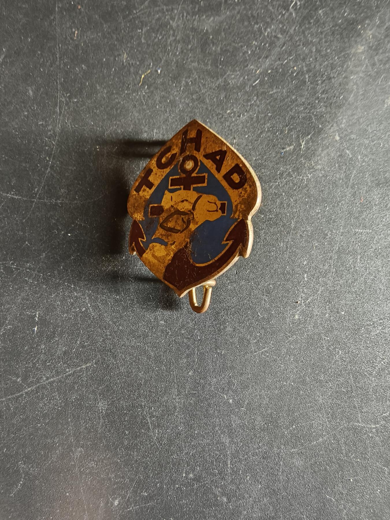 老王徽章第163期 13-15日三场连拍 16日统一发货  13、14日结束后可寄存 法国乍得行军团证章 