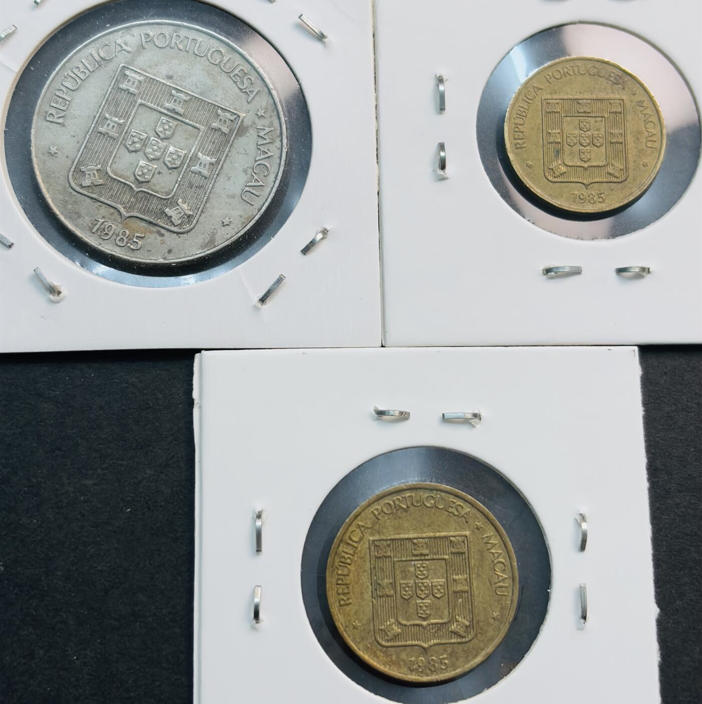 文馨钱币收藏第 281 场，【 长期接收代拍品】银元，银币，套币，纸币专场（本场截拍后休息三天，19 号发货） 1985 年澳门大龙五元➕福一毫，禄贰毫