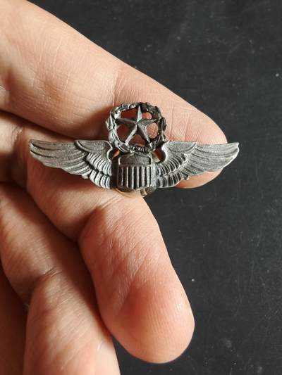 老王徽章第163期 13-15日三场连拍 16日统一发货  13、14日结束后可寄存 - 美国空军飞行员高级技能章    1.5英寸 