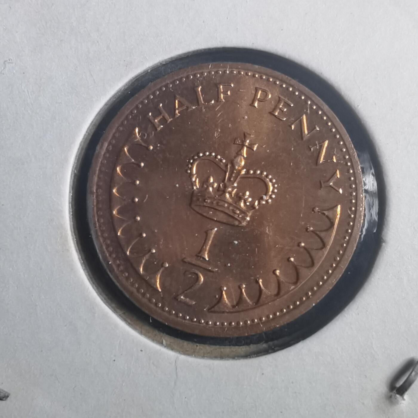 沼泽如烟--第903场 英国1982年半便士