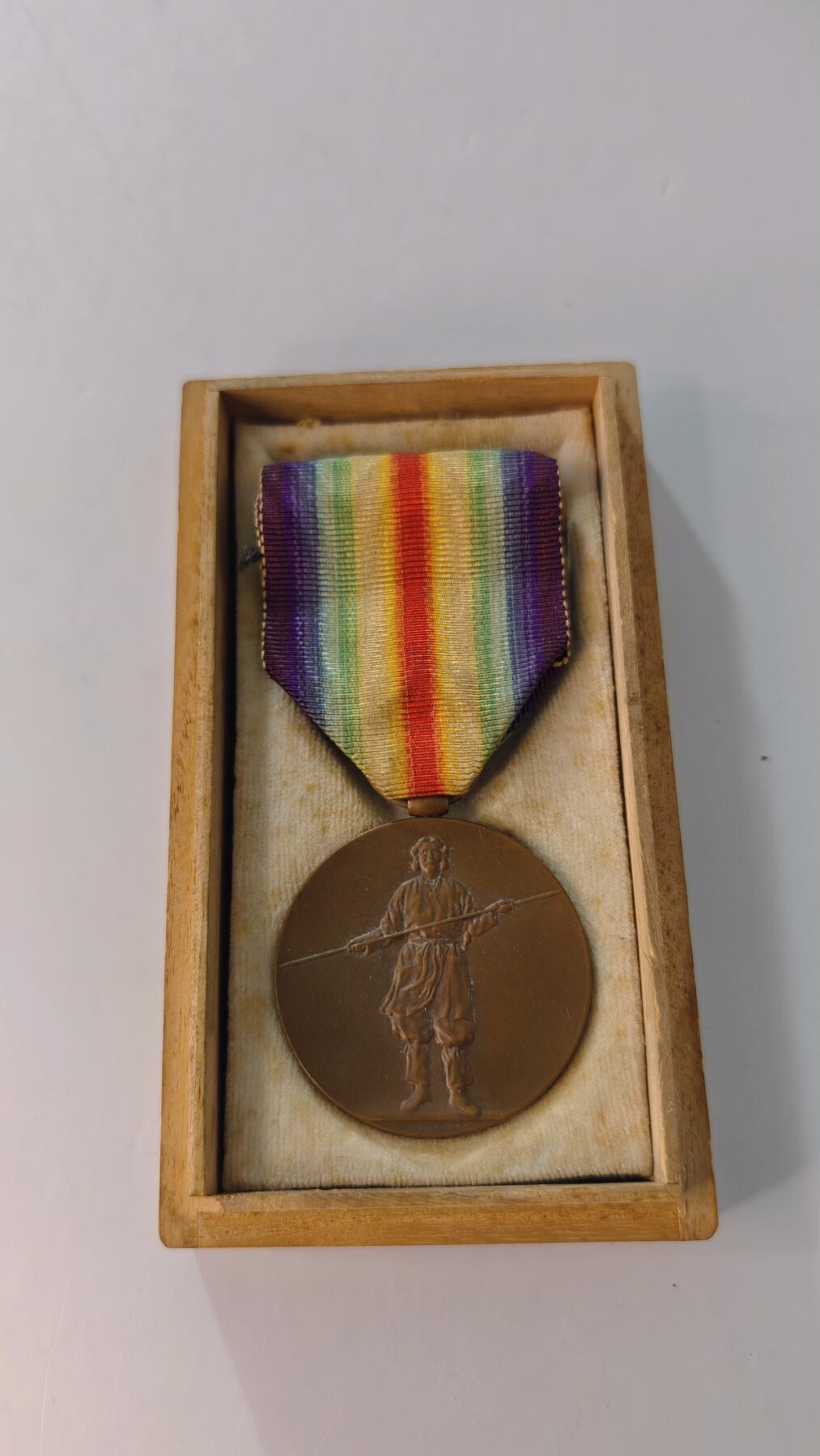 东亚勋章徽章主题拍卖2 一战战捷纪念章(美品带盒)