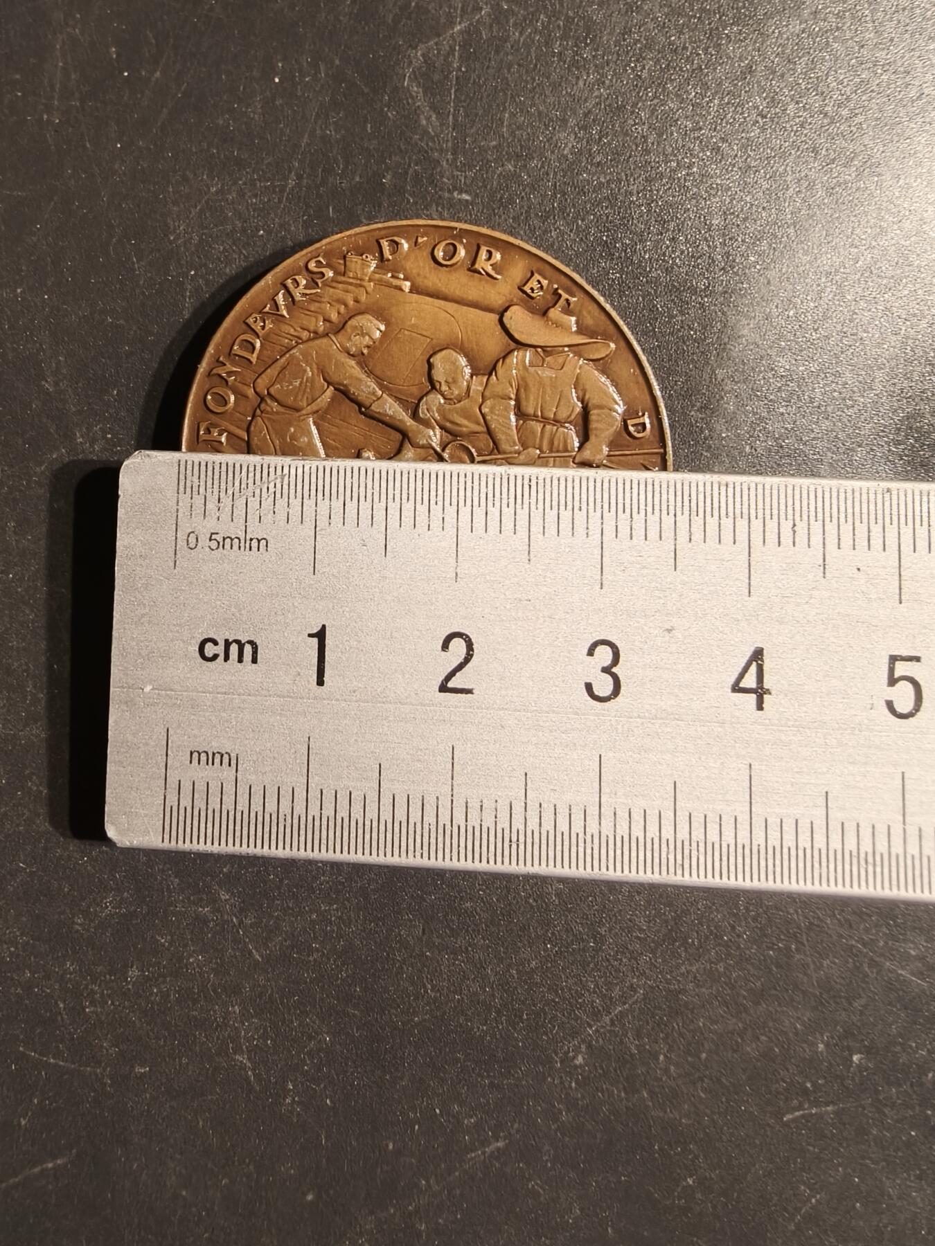 老王徽章第163期 13-15日三场连拍 16日统一发货  13、14日结束后可寄存