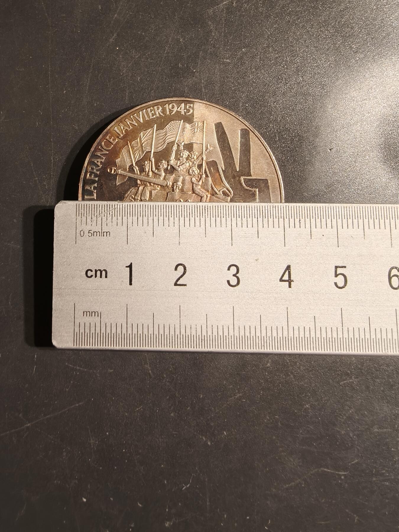 老王徽章第163期 13-15日三场连拍 16日统一发货  13、14日结束后可寄存