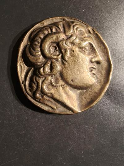 老王徽章第163期 13-15日三场连拍 16日统一发货  13、14日结束后可寄存 - 古希腊风格亚历山大大帝单面铜章     直径75mm.    重量278.4g
